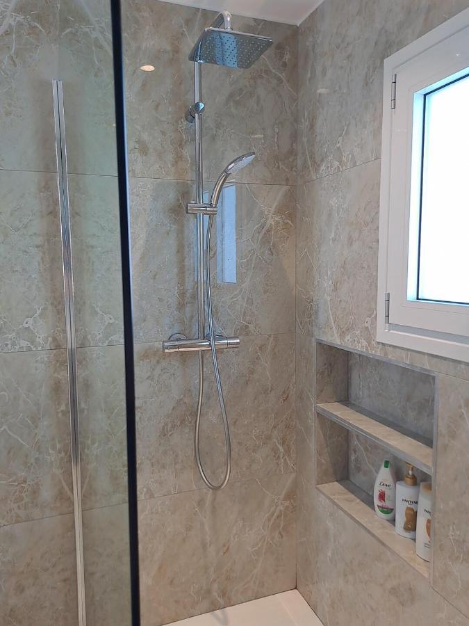 Apartment Quiet House-athens Center 100 Meters Balcony On The Floor *