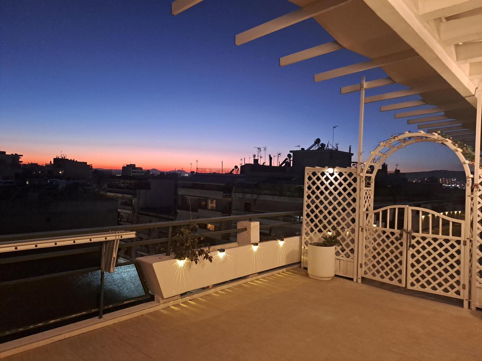 Quiet House-athens Center 100 Meters Balcony On The Floor Apartment