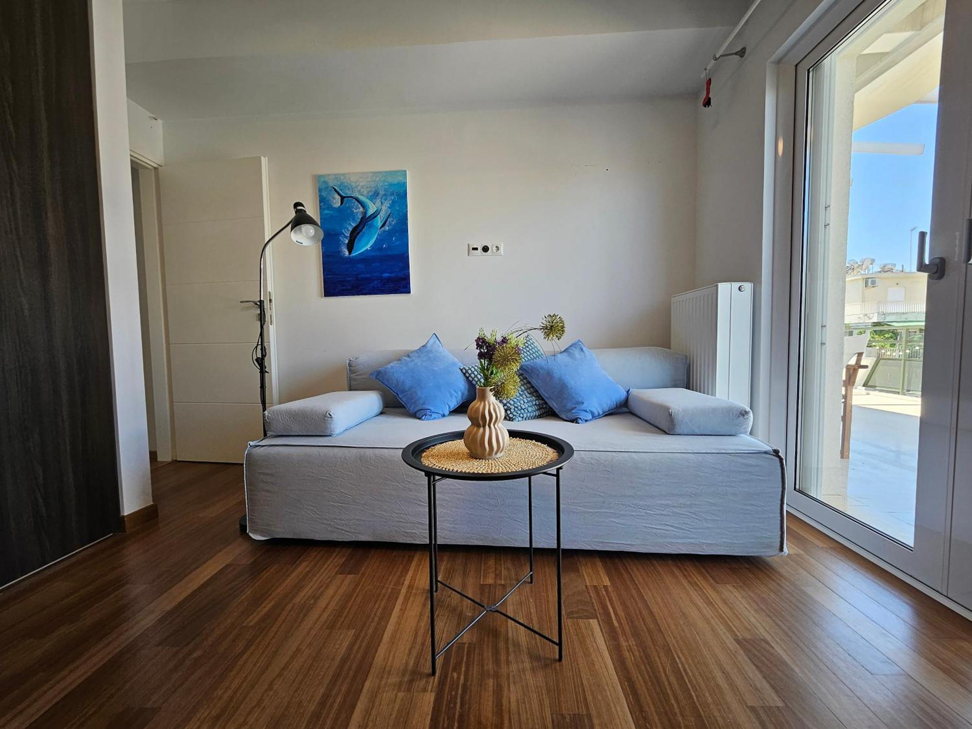 Quiet House-athens Center 100 Meters Balcony On The Floor Apartment *